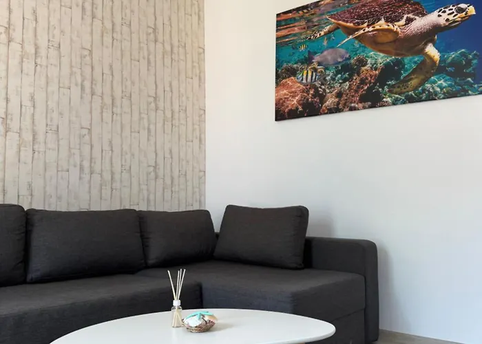 Lira Holiday Apartments