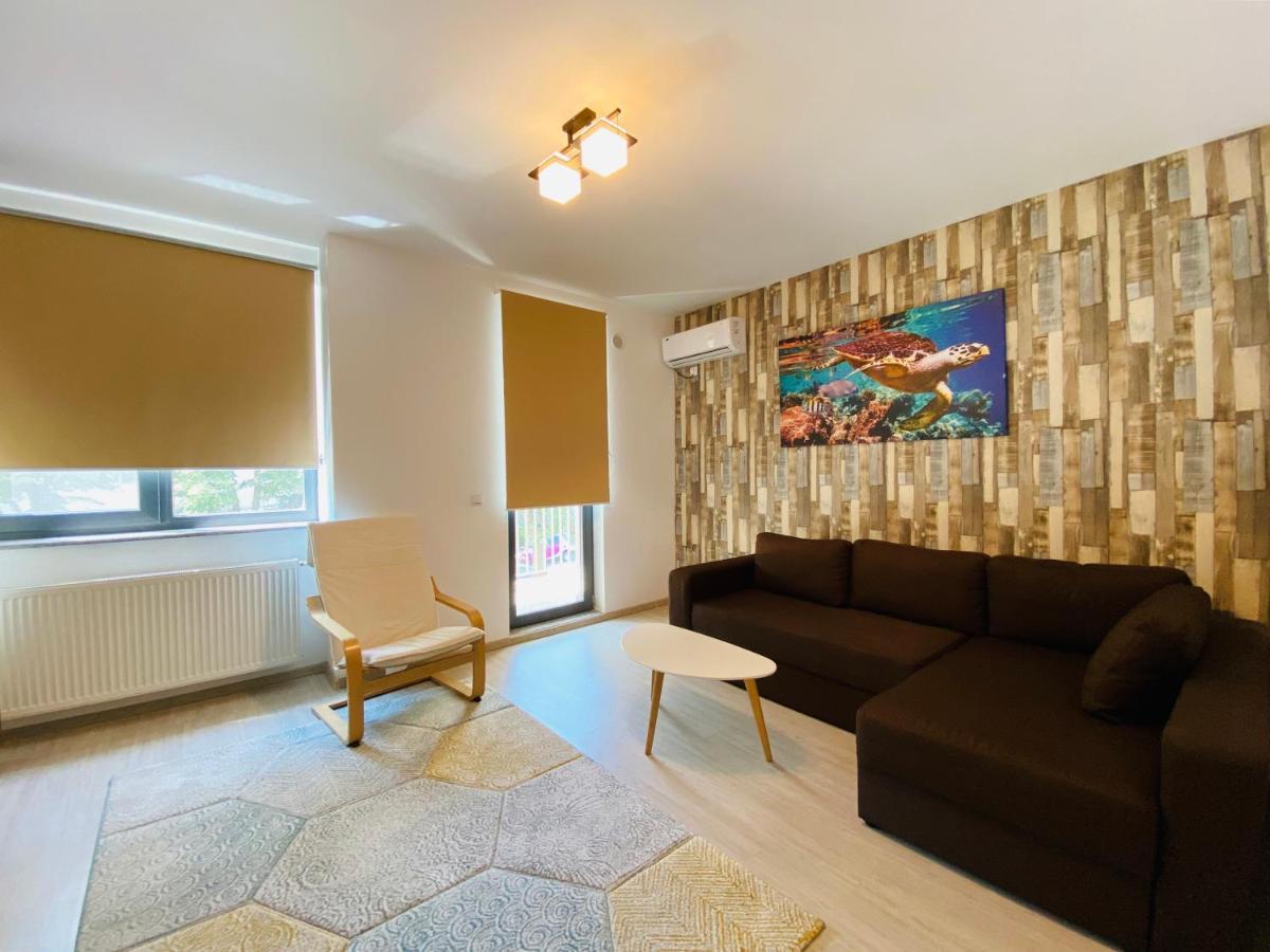 Apartment Lira